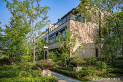 <strong>依赖自驾出行；曾</strong>